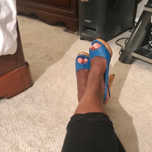 Jessica Simpson Shoes - Jessica Simpson Blue Leather Platforms.